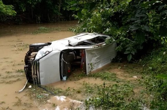 Reckless Driving : 3 injured in National Highway accident at Bishalgarh Reckless Driving : 3 injured in National Highway accident at Bishalgarh